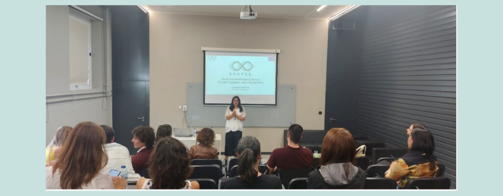 Photograph of the presentation by researcher Ana Isabel Martins, from the University of Aveiro (Portugal), at the GOVCOPP Research Seminar (Research Unit on Governance, Competitiveness and Public Policies) on the 28th of September 2022.
