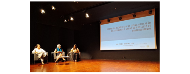 Photograph of the presentation by researcher Ana Isabel Martins, from the University of Aveiro (Portugal), at the III Cycle of Gerontology Conferences, on October 13, 2022.